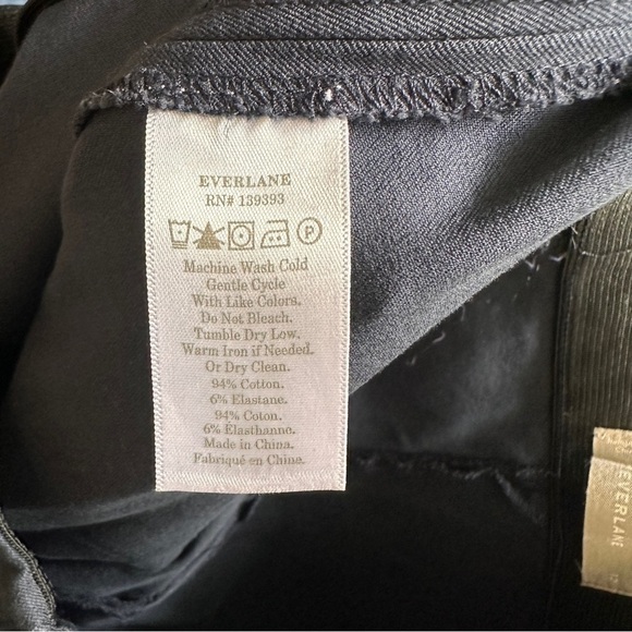 Everlane navy pull on ankle pants - Picture 5 of 6
